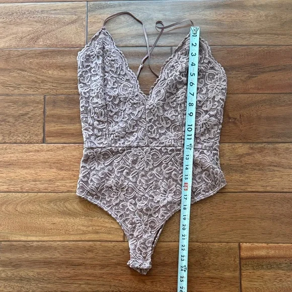 Windsor Brown Lace Bodysuit with Spaghetti Straps Size Large - Picture 5 of 6